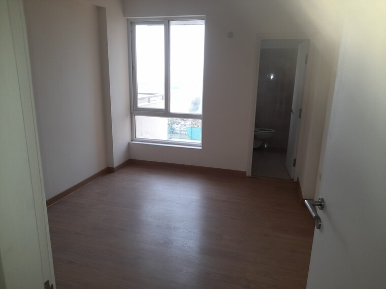 Room, emaar-the-palm-drive-palm-studios 4 Bedroom 2625 Sq.Ft. Apartment In Sector 66 Gurgaon 8428970