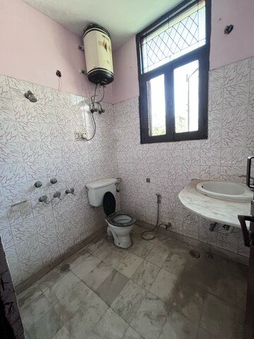 Bathroom in 2 BHK Builder Floor at Ansal Sushant Lok I, Sector 43 – for Rent