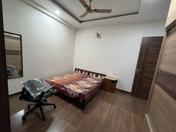 Bedroom in 4 BHK Builder Floor at Ansal Sushant Lok I, Sector 43 – for Rent
