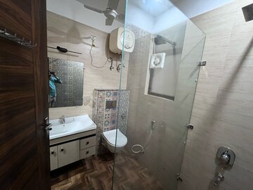 Bathroom in 4 BHK Builder Floor at Ansal Sushant Lok I, Sector 43 – for Rent