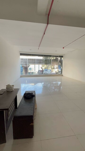  Shop For Sale in Andheri West