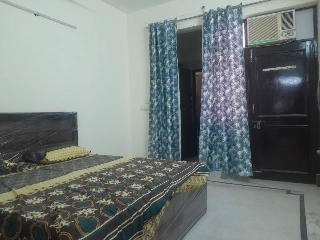 5 BHK + Servant Room,Study Room Villa For Sale in Experion Windchants