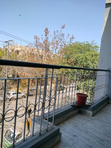 Balcony in 1 BHK Builder Floor at Vasant Kunj – for Rent