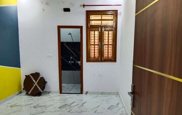 Room in 2 BHK Villa at Jankipuram Extension – for Rent