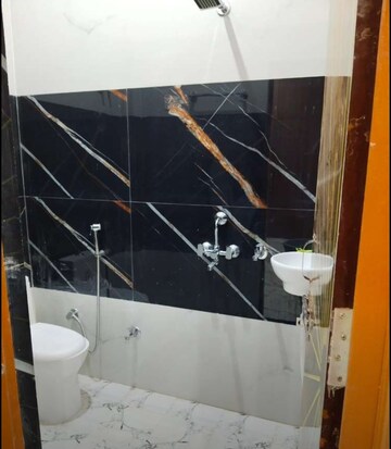Bathroom in 2 BHK Villa at Jankipuram Extension – for Rent