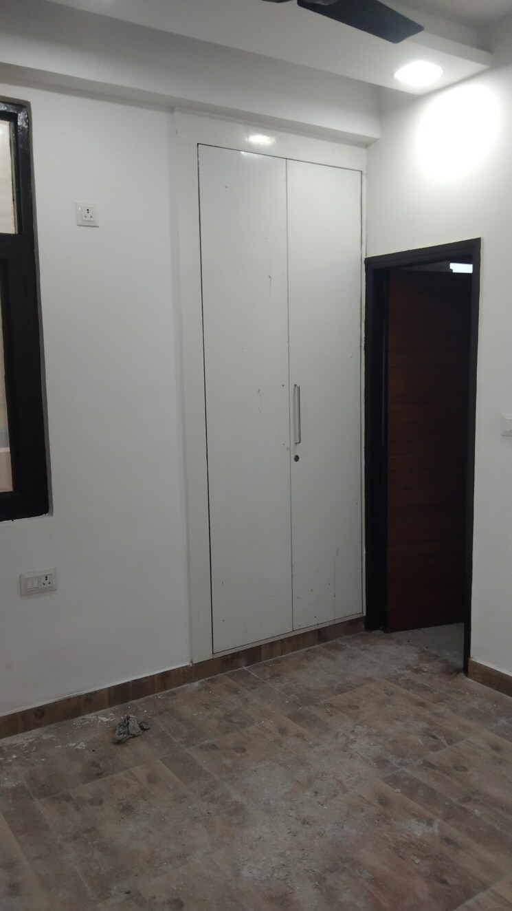 Room, sector 82 2.5 Bedroom 1110 Sq.Ft. Builder Floor In Sector 82 Noida 8429032