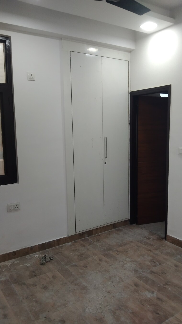Room, sector 82 2.5 Bedroom 1110 Sq.Ft. Builder Floor In Sector 82 Noida 8429032