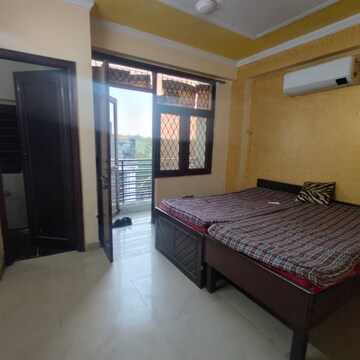 Bedroom in 3 BHK Builder Floor at Saket – for Rent