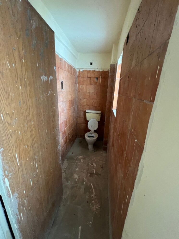 Bathroom, cbd belapur sector 15 3 Bedroom 1500 Sq.Ft. Apartment In Cbd Belapur Sector 15 Navi Mumbai 8429042