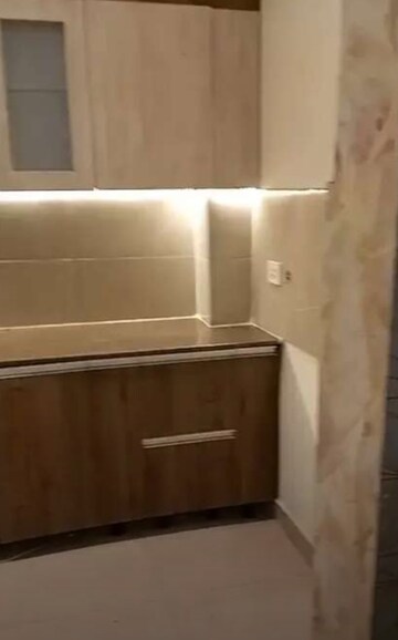 Furnished Amenities in 2 BHK Apartment at Eldeco Luxa, Sitapur Road – for Rent