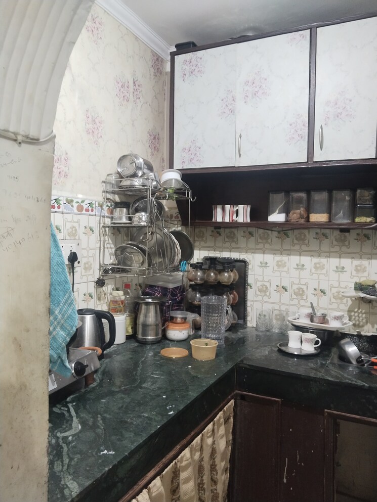 Kitchen, jaitpur 2 Bedroom 60 Sq.Yd. Builder Floor In Jaitpur Delhi 8429119