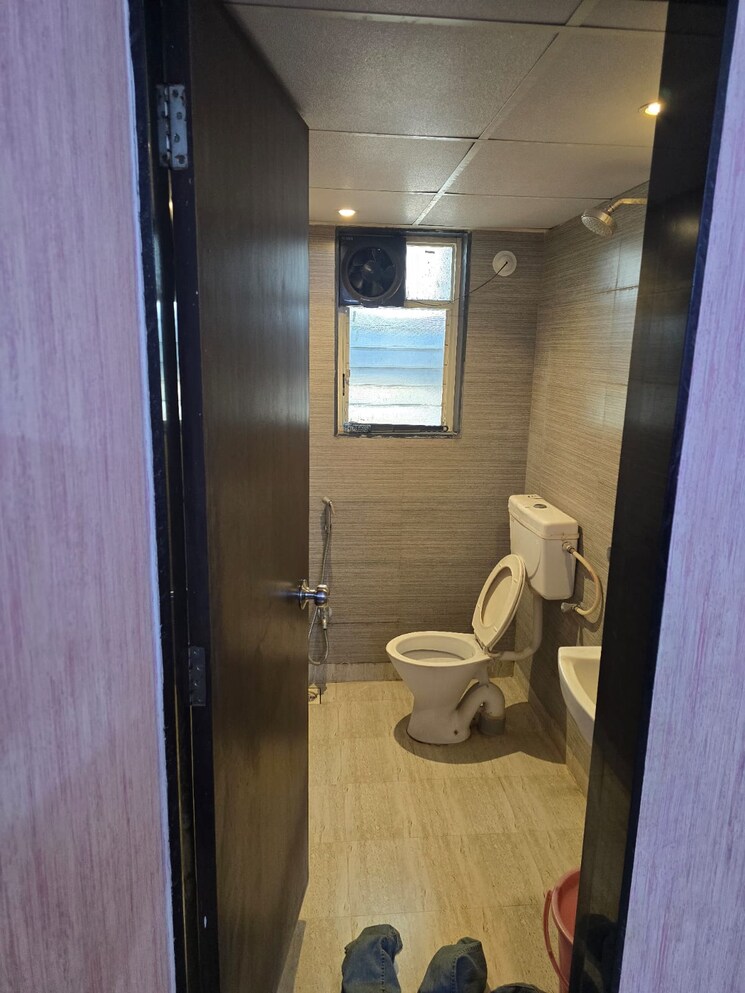 Bathroom, suyog-nisarg 2 Bedroom 750 Sq.Ft. Apartment In Wagholi Pune 8429124