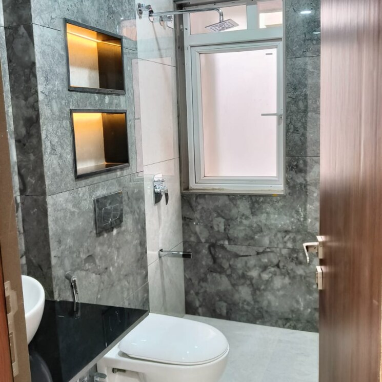 Bathroom, baner 3 Bedroom 1150 Sq.Ft. Apartment In Baner Pune 8429126