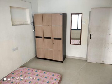 Room in 2 BHK Apartment at K Raheja Palm Court, Malad West – for Rent