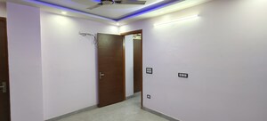 Room in 3 BHK Builder Floor at Vipin Garden – for Sale