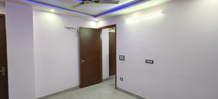 Room, vipin garden 3 Bedroom 1000 Sq.Ft. Builder Floor In Vipin Garden Delhi 8429237