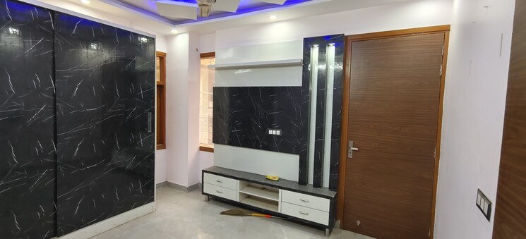 Living Room, vipin garden 3 Bedroom 1000 Sq.Ft. Builder Floor In Vipin Garden Delhi 8429237