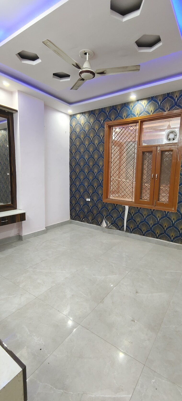 Living Room, vipin garden 3 Bedroom 1000 Sq.Ft. Builder Floor In Vipin Garden Delhi 8429237