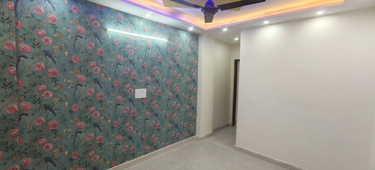 Room, dwarka mor 3 Bedroom 1000 Sq.Ft. Builder Floor In Dwarka Mor Delhi 8429245