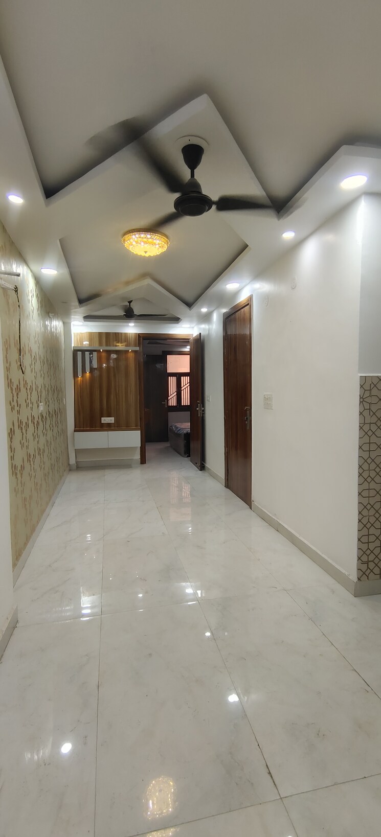 Room, dwarka mor 3 Bedroom 900 Sq.Ft. Builder Floor In Dwarka Mor Delhi 8429250