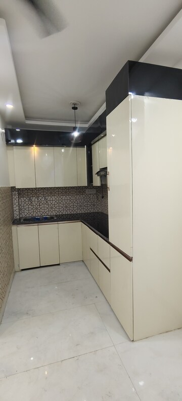 Kitchen in 3 BHK Builder Floor at Dwarka Mor – for Rent