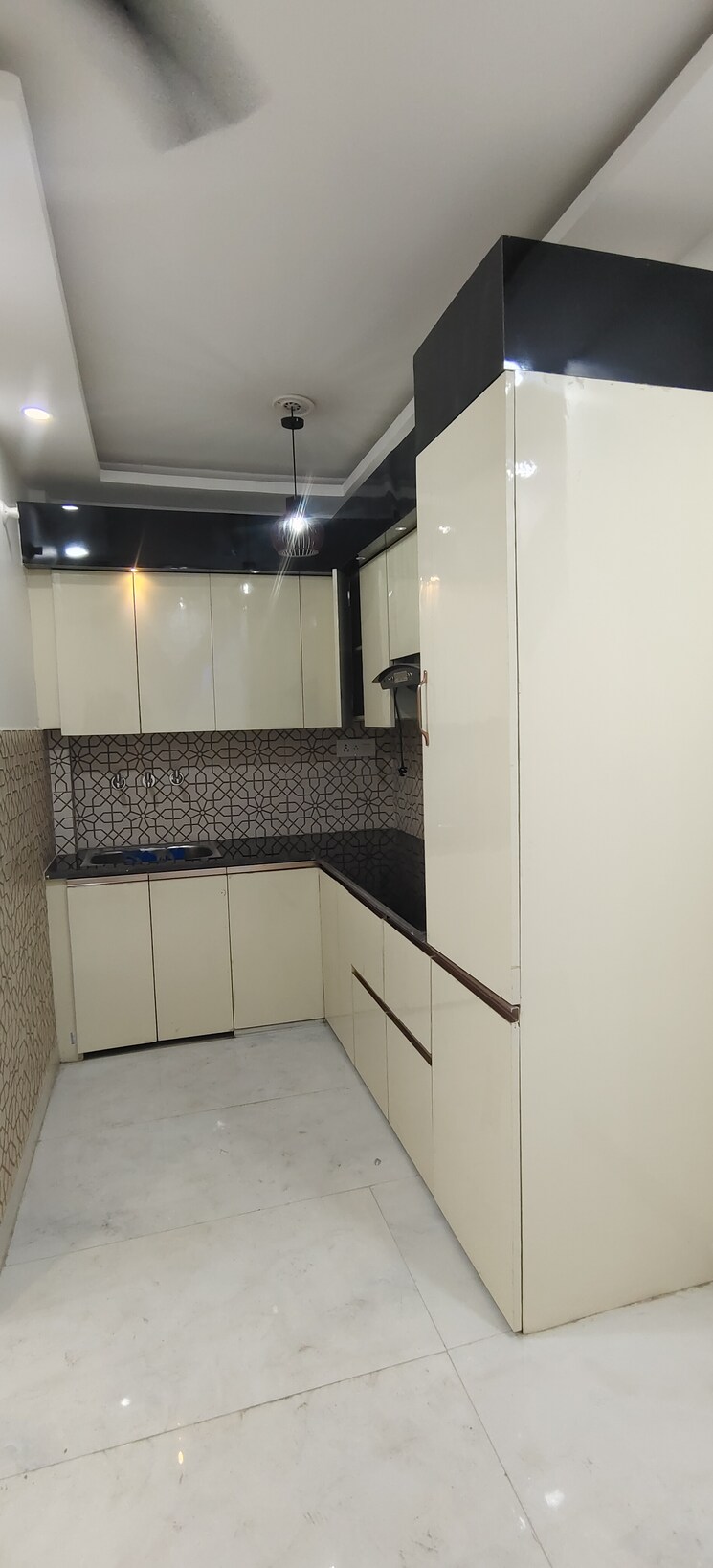 Kitchen, dwarka mor 3 Bedroom 900 Sq.Ft. Builder Floor In Dwarka Mor Delhi 8429250