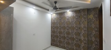 Furnished Amenities in 3 BHK Builder Floor at Dwarka Mor – for Rent
