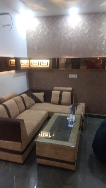 3 BHK Builder Floor For Rent in Dwarka Mor