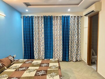 Room in  Pg at MVL IPark, Sector 15 – for Rent