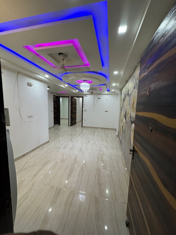 Kitchen, dwarka mor 3 Bedroom 1000 Sq.Ft. Builder Floor In Dwarka Mor Delhi 8429270