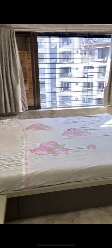 Room in 2 BHK Apartment at Panchavati Versova, Versova – for Rent