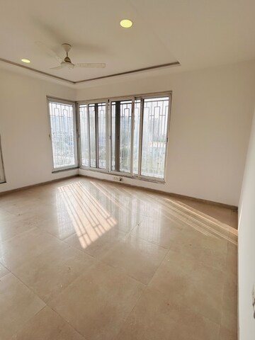 Room in 4 BHK Apartment at Estado Presidential Phase II, Ravet – for Sale