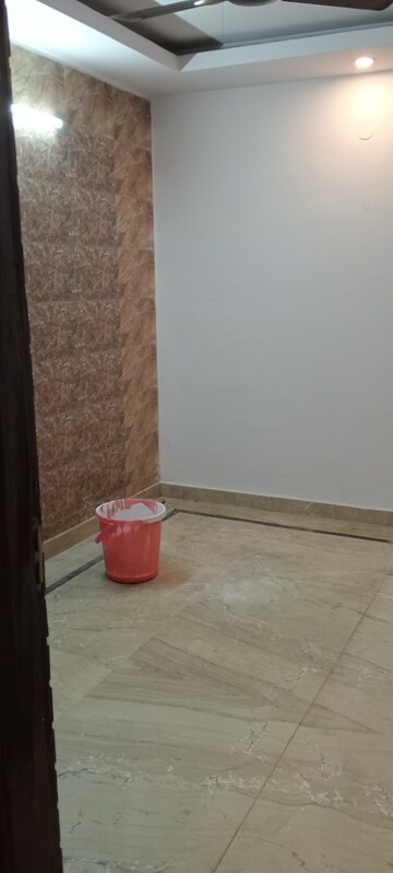 2 BHK Builder Floor For Rent in Govindpuri