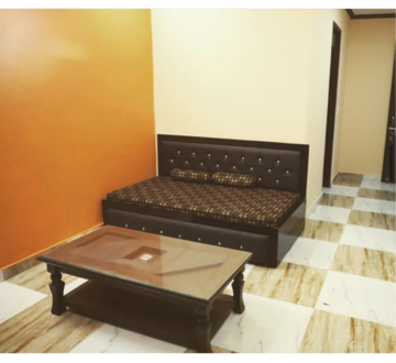 Bedroom in 1 BHK Builder Floor at DLF Pink Town House, Dlf City Phase 3 – for Rent