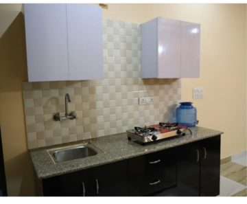 Kitchen in 1 BHK Builder Floor at DLF Pink Town House, Dlf City Phase 3 – for Rent