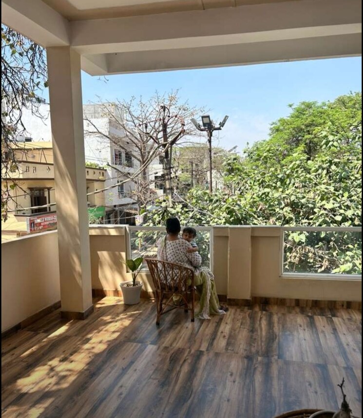 Balcony, aliganj 5 Bedroom 2100 Sq.Ft. Villa In Aliganj Lucknow 8429366