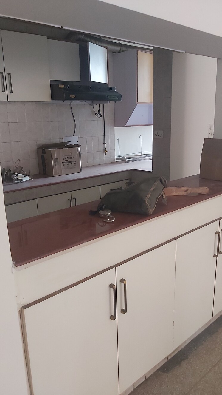 undefined, mayur vihar 3.5 Bedroom 1450 Sq.Ft. Apartment In Mayur Vihar Delhi 8429409