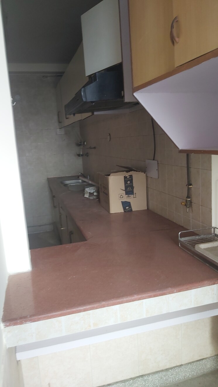 Kitchen, mayur vihar 3.5 Bedroom 1450 Sq.Ft. Apartment In Mayur Vihar Delhi 8429409