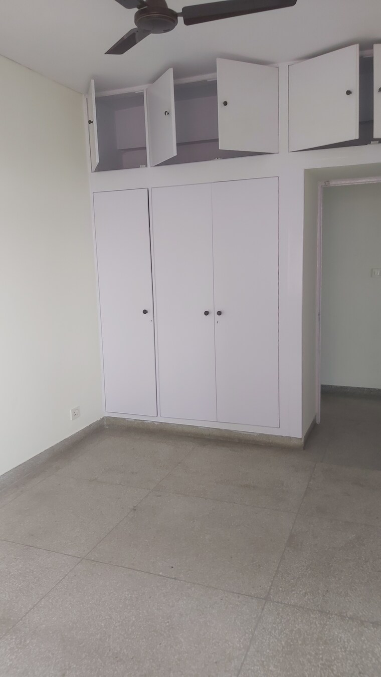 undefined, mayur vihar 3.5 Bedroom 1450 Sq.Ft. Apartment In Mayur Vihar Delhi 8429409