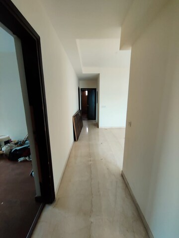 Building Lobby in 4 BHK Apartment at Tata Primanti-Executive Floors, Sector 72 – for Sale
