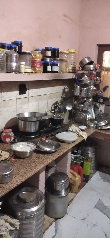 Parking in 3 BHK Independent House at Kamla Nagar – for Sale