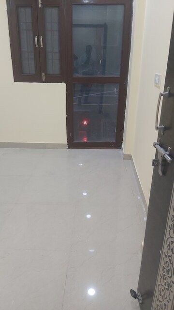 Kitchen in 2.5 BHK Builder Floor at Mayur Vihar – for Rent