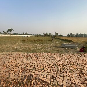   Plot at Gosainganj – for Sale