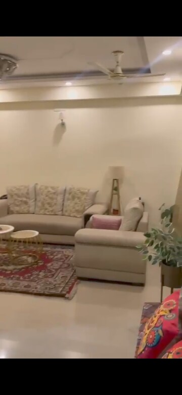 Furnished Amenities in 3 BHK Apartment at Skytech Matrott, Sector 76 – for Rent