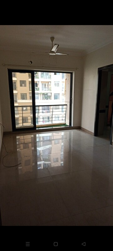 1 BHK Apartment For Rent in K Raheja Heights, Malad East