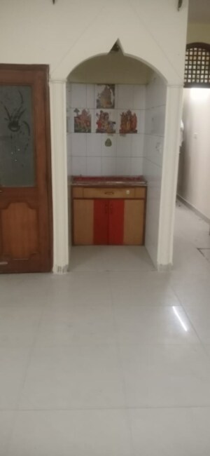 2 BHK Builder Floor For Sale in Laxmi Nagar