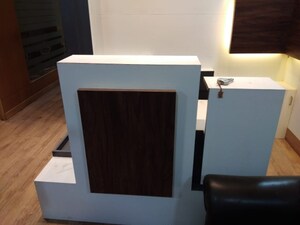 Furnished Amenities in 2 BHK Builder Floor at Laxmi Nagar – for Sale