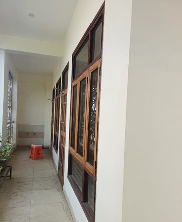 Building Lobby in 2 BHK Independent House at Gomti Nagar – for Rent