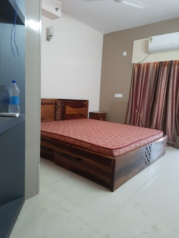 Furnished Amenities in 3 BHK Apartment at Omaxe The Palace, Gomti Nagar – for Rent