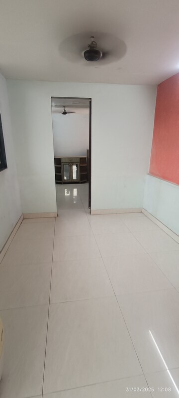 Room in 1.5 BHK Apartment at Nerul Sector 20 – for Sale